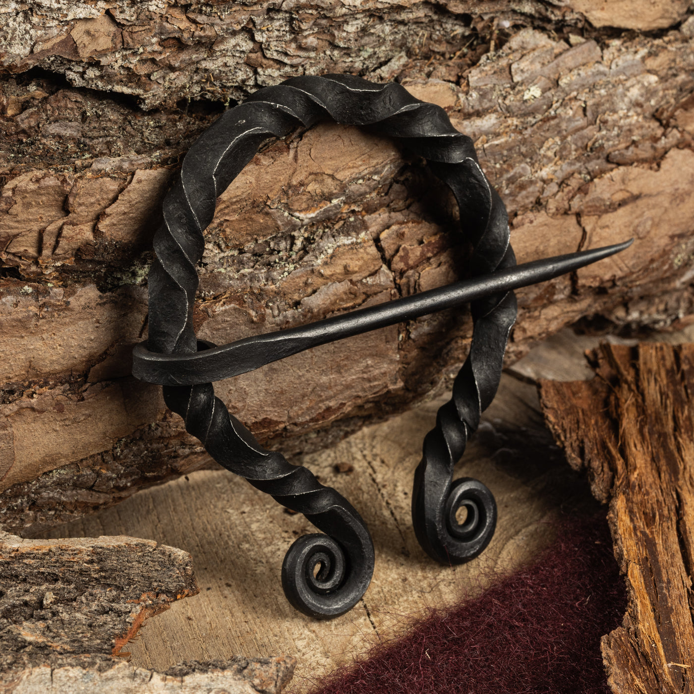 Iron Fibula, Oval, 90 mm