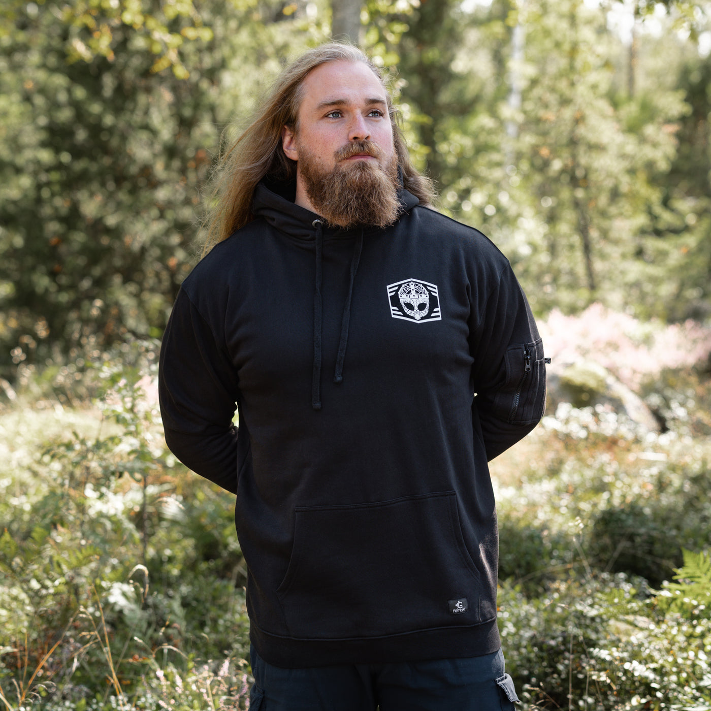 Premium Hoodie, Clan Helmet, Schwarz