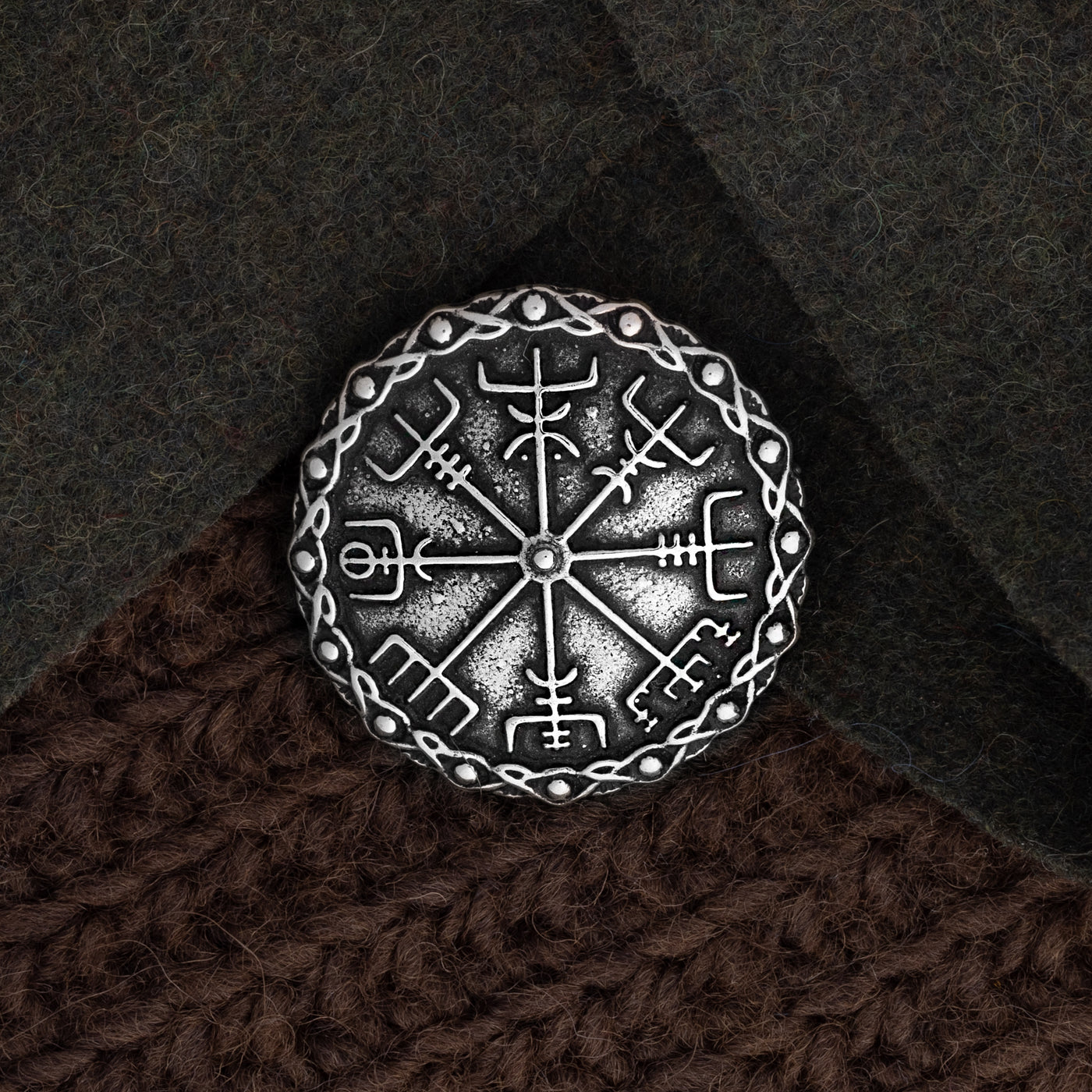 Vegvisir Brooch, Silver