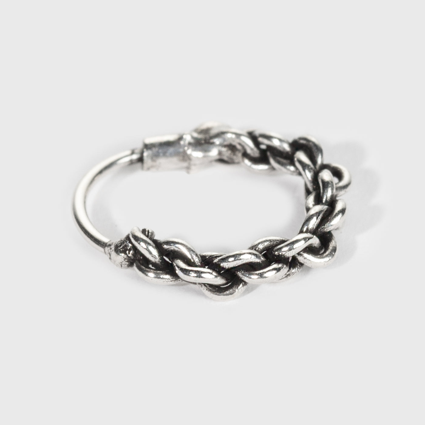 Nasenring aus Silber, geflochtenes Design mit oxidierter Oberfläche