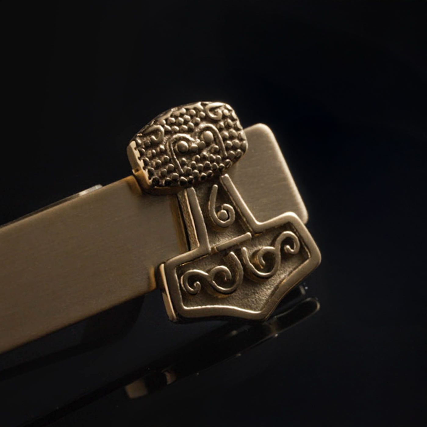 Mjölnir Krawattenspange, Vergoldet
