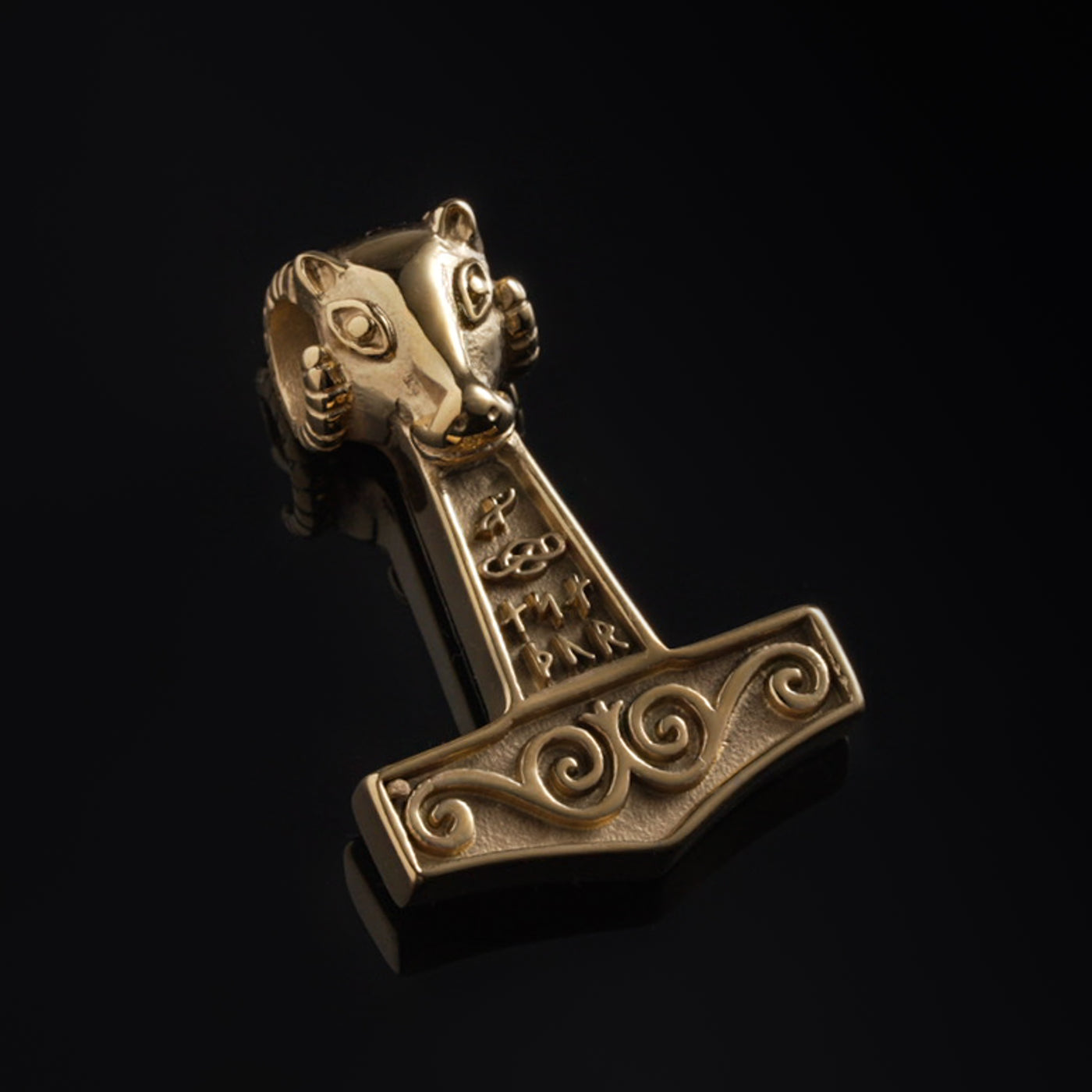 Grimfrosts Bockhammer, Vergoldet