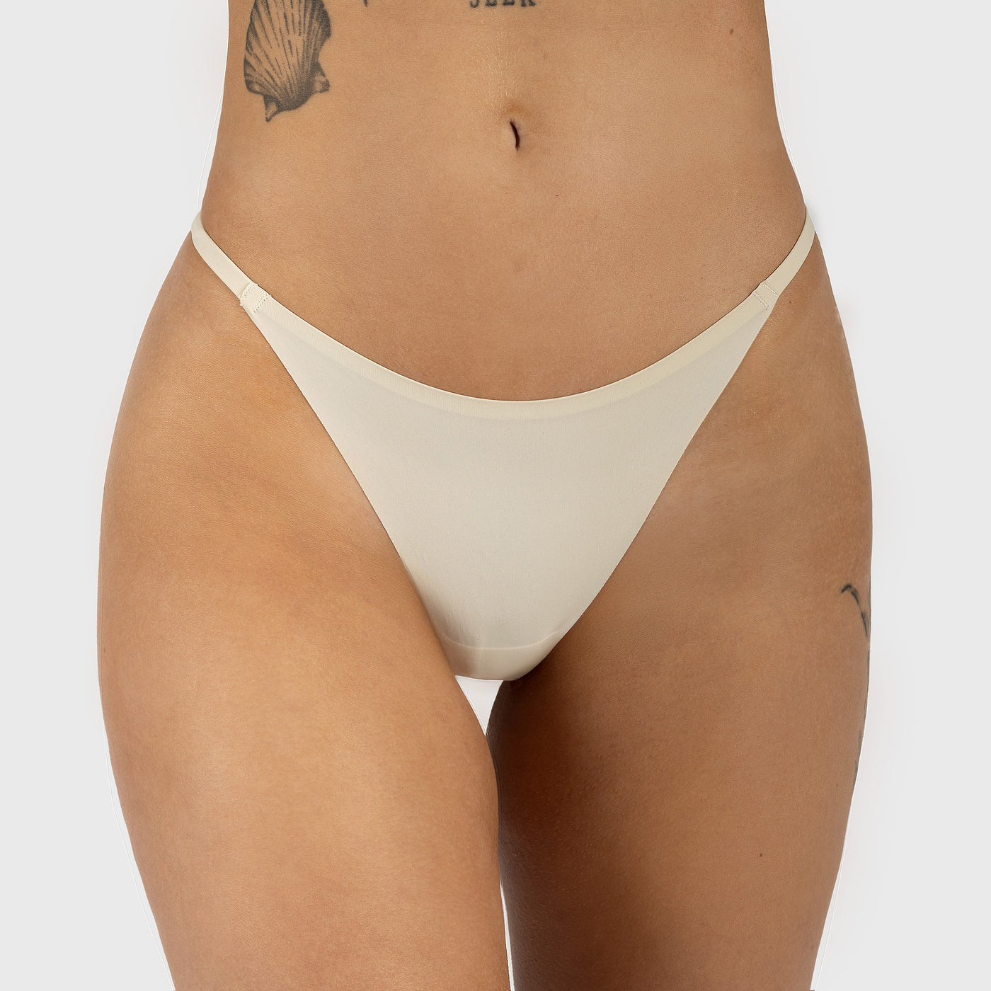 String, Offwhite