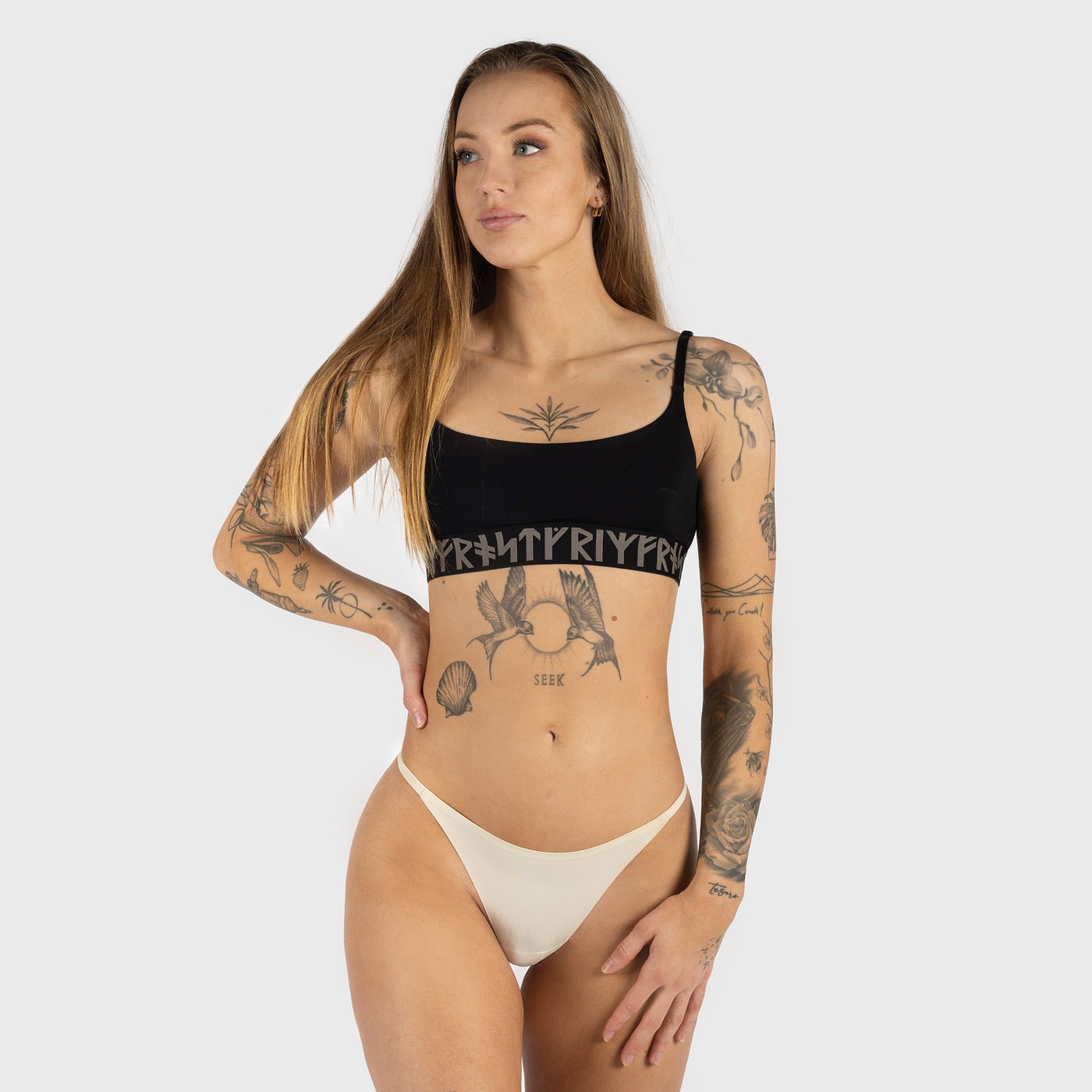 String, Offwhite