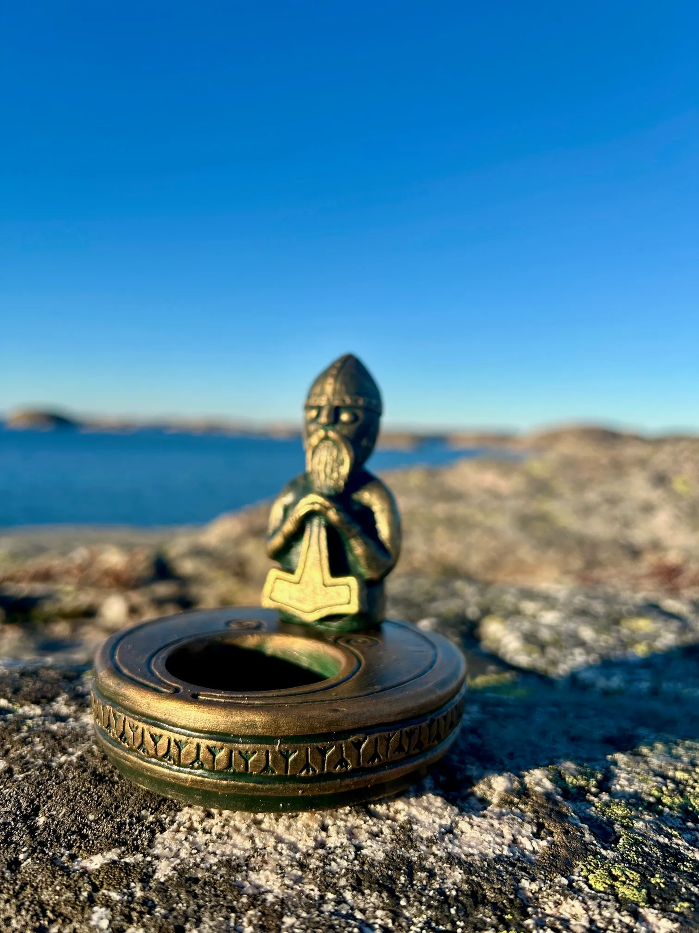 Reisealtar, Thor